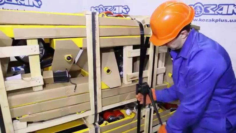 Обв'язка важких вантажів металевою стрічкою 32 мм