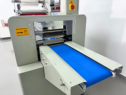 Вивідний транспортер для готової продукції