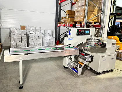 Загальний вигляд пакувальної флоу-пак лінії