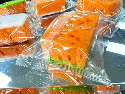 Запакована продукція у трьохшовний пакет флоупак