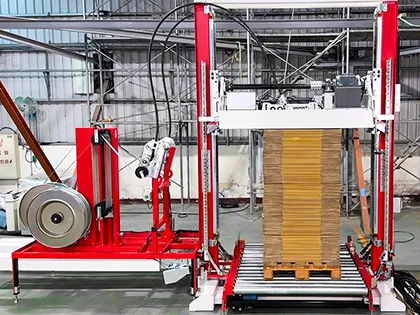 Повністю автоматична вертикальна обв’язувальна машина для палет (бокове запаювання)