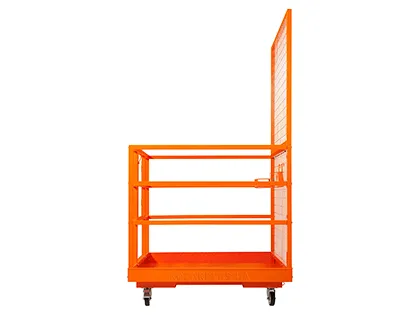 Має міцну сталеву конструкцію