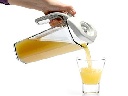Із пластикового матеріалу Tritan™ BPA-free