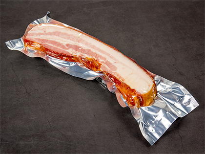 Вакуумування копченого сала